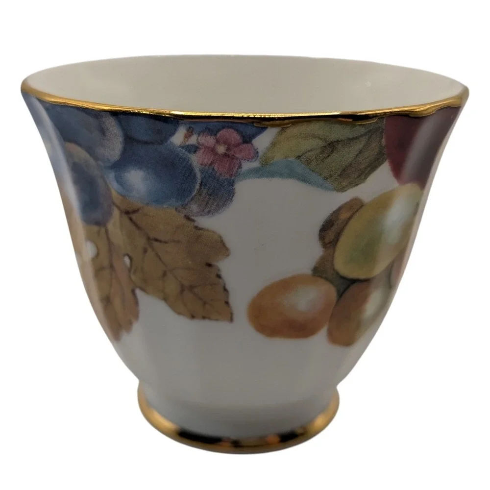 Vintage Royal Kingston Teacup‎ Footed Floral Leaves Grapes Hand Painted England